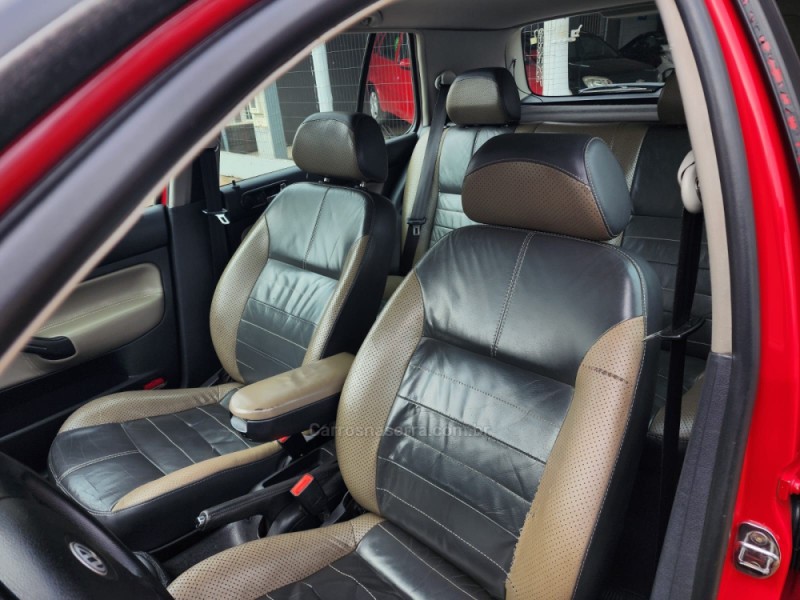 GOLF 1.6 MI SPORTLINE 8V FLEX 4P MANUAL - 2009 - VACARIA