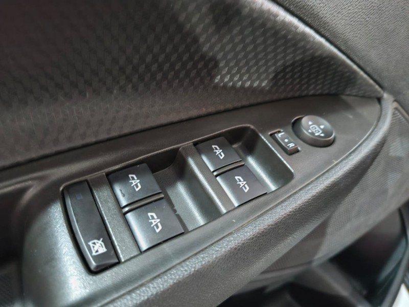 ONIX 1.0 LTZ 12V TURBO FLEX 4P MANUAL - 2022 - CAXIAS DO SUL