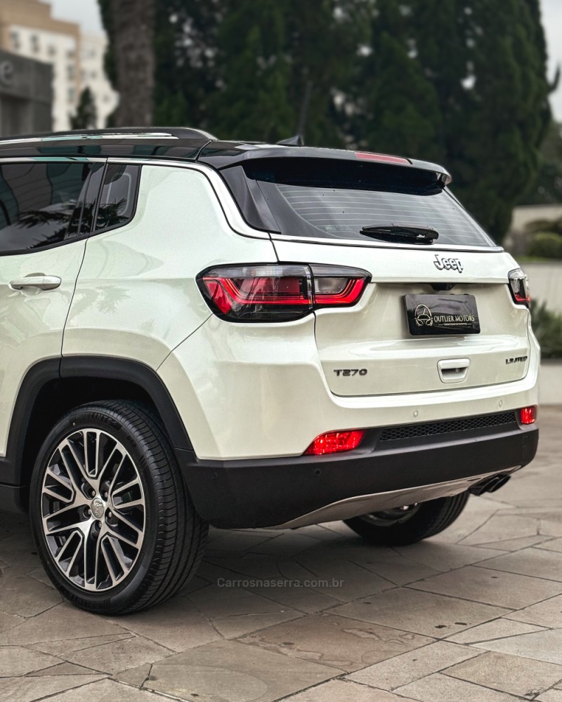COMPASS 1.3 LIMITED T270 16V TURBO FLEX 4P AUTOMÁTICO - 2022 - NOVO HAMBURGO