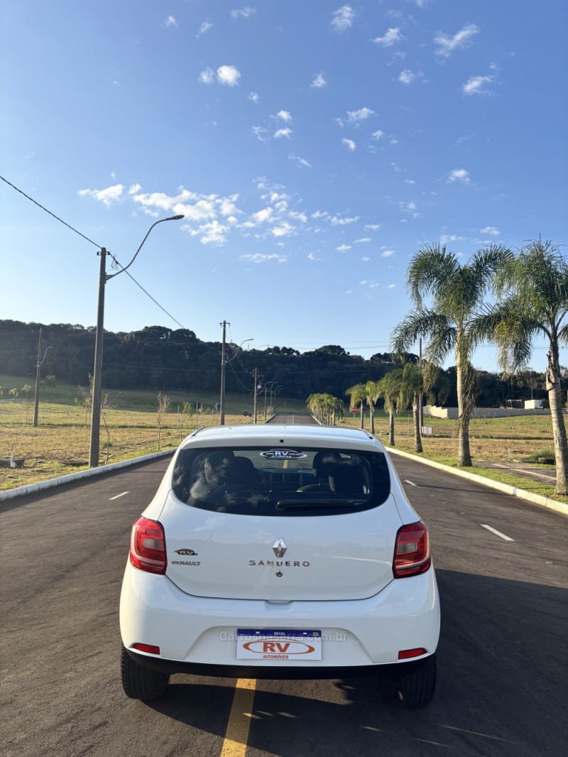 SANDERO 1.0 AUTHENTIQUE 12V FLEX 4P MANUAL - 2019 - CARLOS BARBOSA