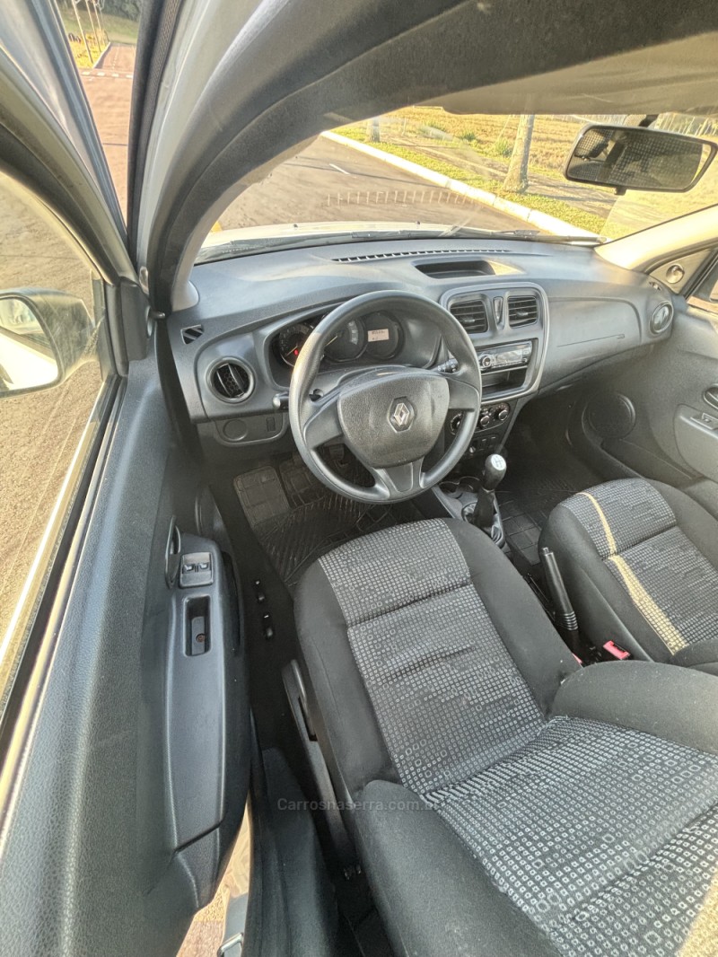 SANDERO 1.0 AUTHENTIQUE 12V FLEX 4P MANUAL - 2019 - CARLOS BARBOSA