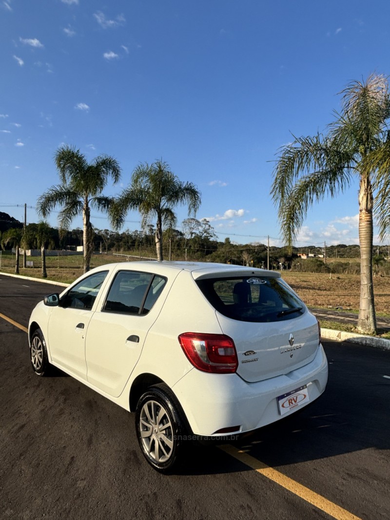 SANDERO 1.0 AUTHENTIQUE 12V FLEX 4P MANUAL - 2019 - CARLOS BARBOSA