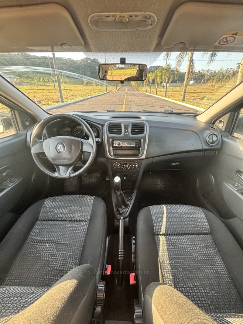 SANDERO 1.0 AUTHENTIQUE 12V FLEX 4P MANUAL - 2019 - CARLOS BARBOSA