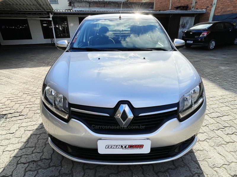 LOGAN 1.0 EXPRESSION 12V FLEX 4P MANUAL - 2015 - CAMPO BOM