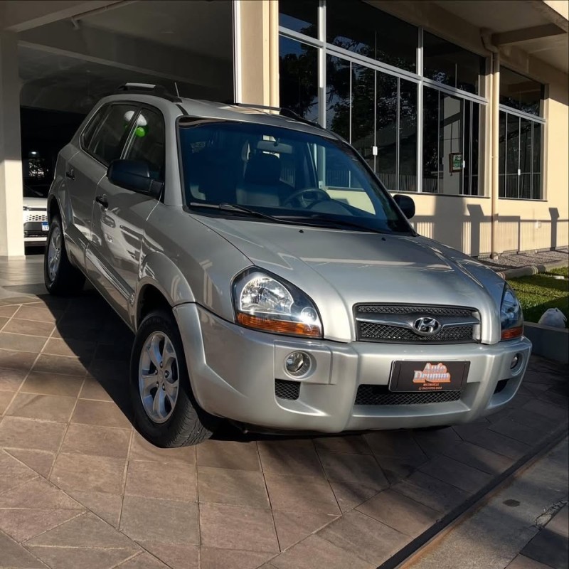 TUCSON 2.0 MPFI GL 16V 142CV 2WD GASOLINA 4P MANUAL - 2012 - NOVA PETRóPOLIS