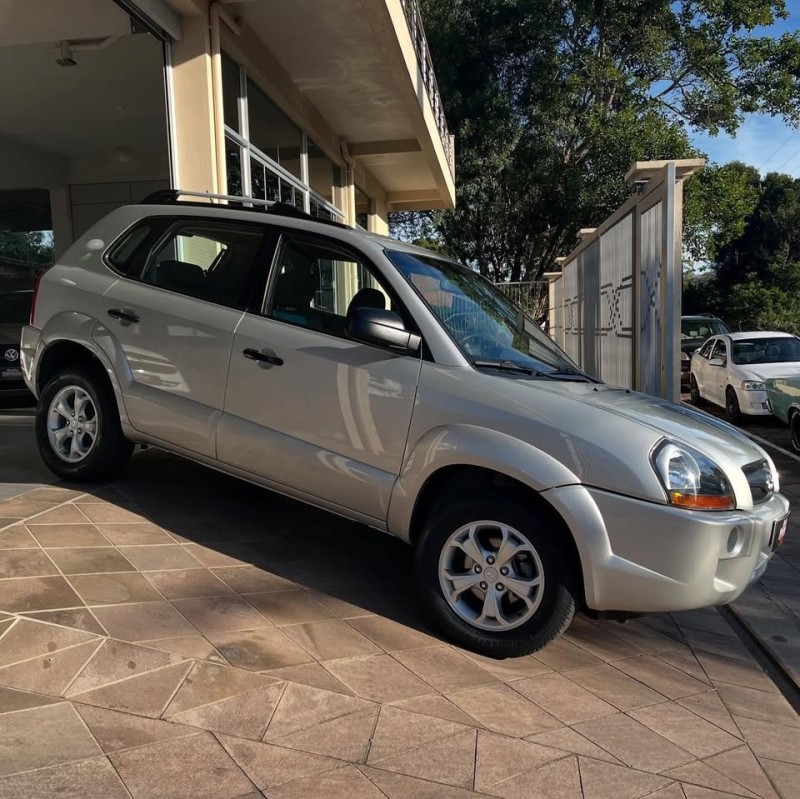 TUCSON 2.0 MPFI GL 16V 142CV 2WD GASOLINA 4P MANUAL - 2012 - NOVA PETRóPOLIS