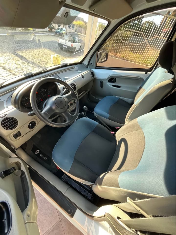 KANGOO 1.6 EXPRESS 16V FLEX 4P MANUAL - 2014 - NOVA PETRóPOLIS