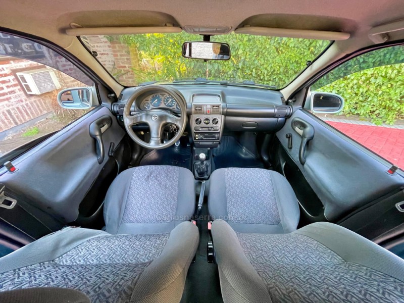 CORSA 1.0 MPFI CLASSIC SEDAN LIFE 8V FLEX 4P MANUAL - 2003 - ROLANTE