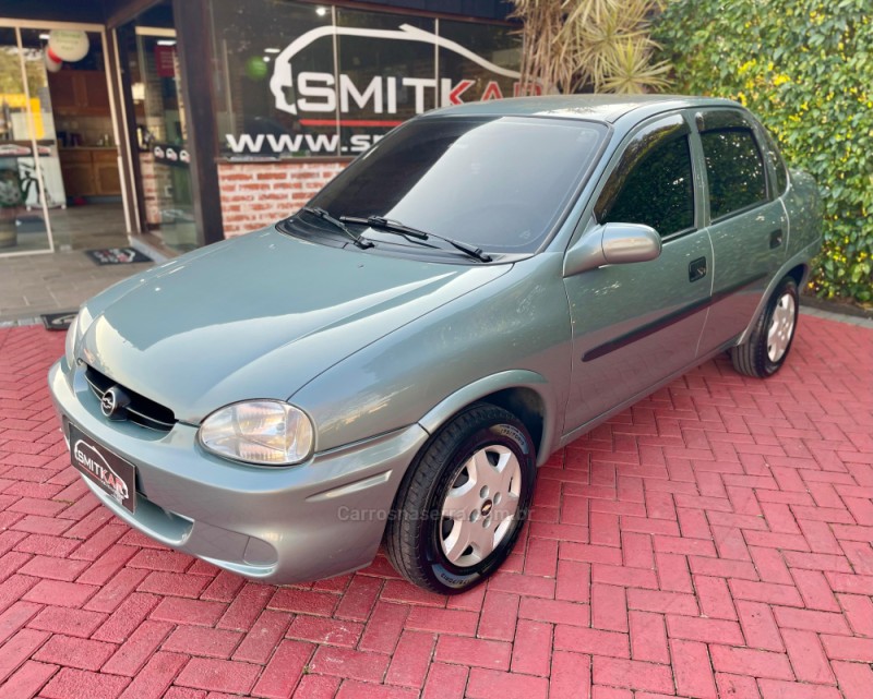 corsa 1.0 mpfi classic sedan life 8v flex 4p manual 2003 rolante
