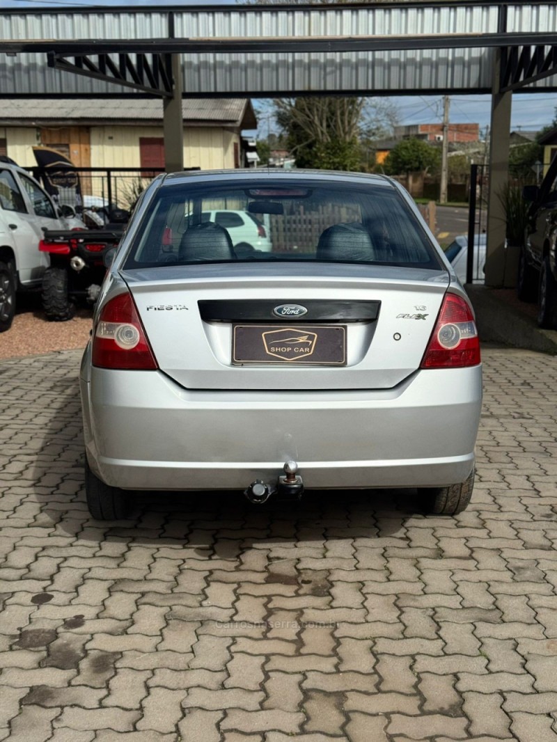 FIESTA 1.6 ROCAM SEDAN 8V FLEX 4P MANUAL - 2006 - MONTENEGRO