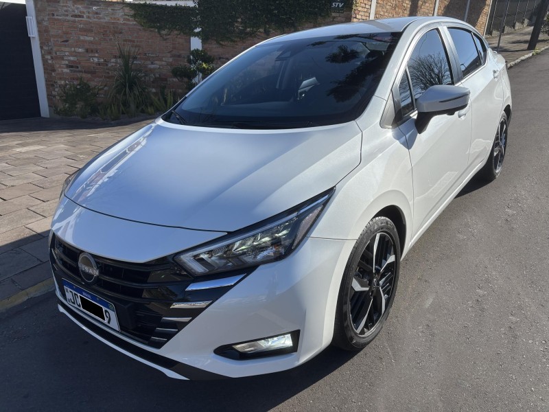 versa 1.6 exclusive 16v flex 4p automatico 2025 farroupilha