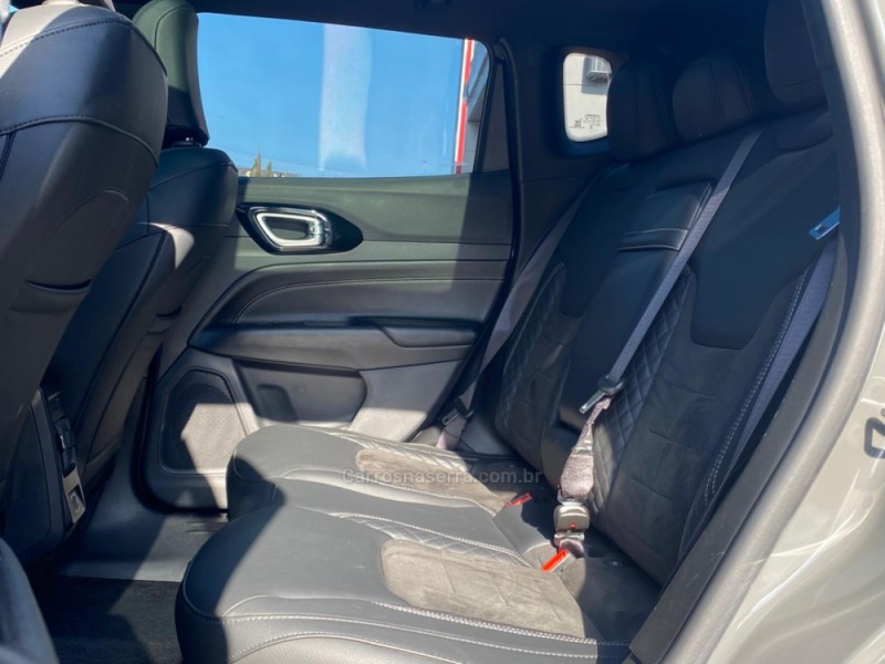 COMPASS 2.0 BLACKHAWK 4 TURBO GASOLINA 4P AUTOMÁTICO - 2024 - BENTO GONçALVES