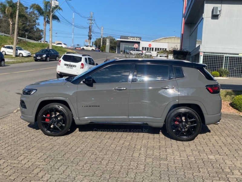 COMPASS 2.0 BLACKHAWK 4 TURBO GASOLINA 4P AUTOMÁTICO - 2024 - BENTO GONçALVES