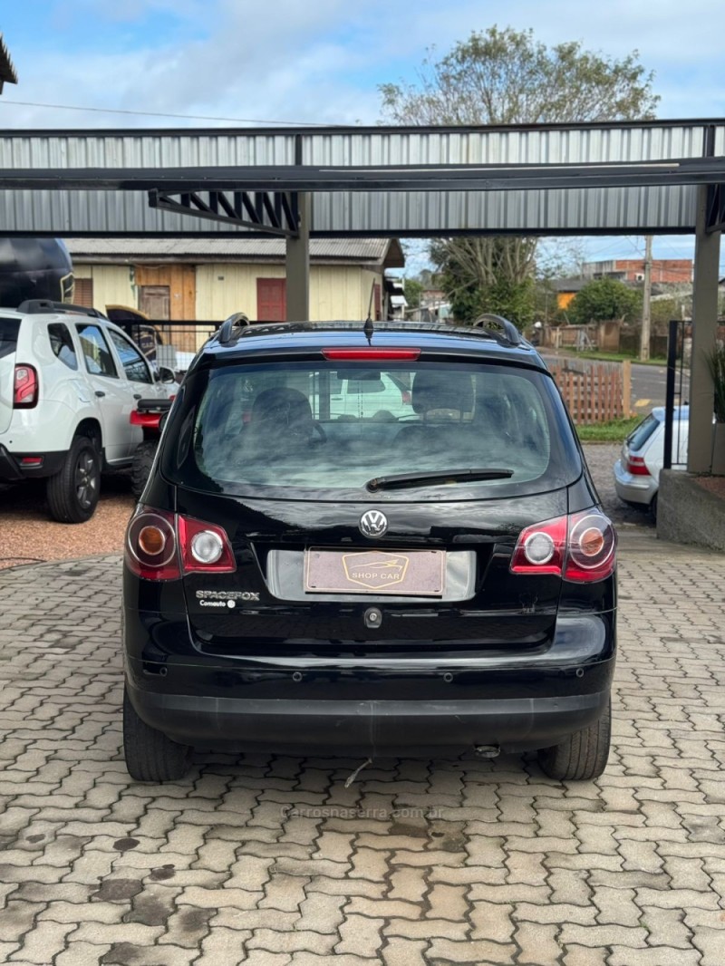 SPACEFOX 1.6 MI 8V FLEX 4P MANUAL - 2010 - MONTENEGRO