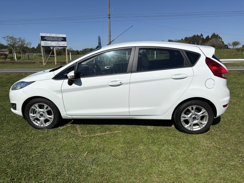 FIESTA 1.5 SE HATCH 16V FLEX 4P MANUAL - 2015 - FARROUPILHA