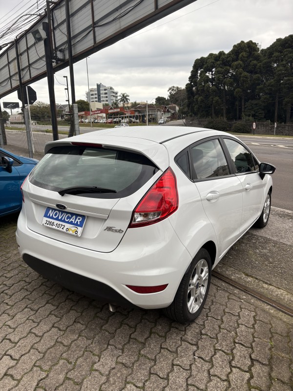 FIESTA 1.5 SE HATCH 16V FLEX 4P MANUAL - 2015 - FARROUPILHA