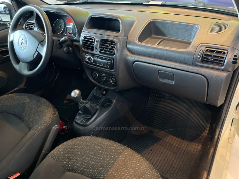 CLIO 1.0 EXPRESSION 16V HI-FLEX 4P MANUAL - 2014 - SãO LEOPOLDO