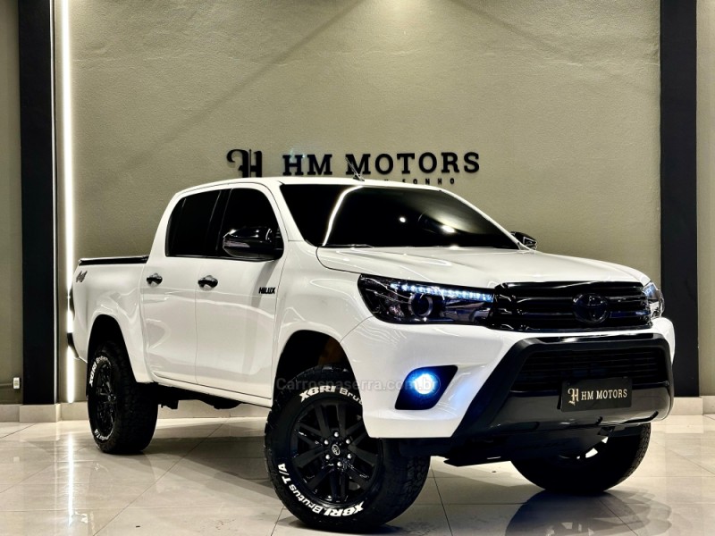 HILUX 2.8 SRX 4X4 CD 16V DIESEL 4P AUTOMÁTICO - 2017 - CAXIAS DO SUL