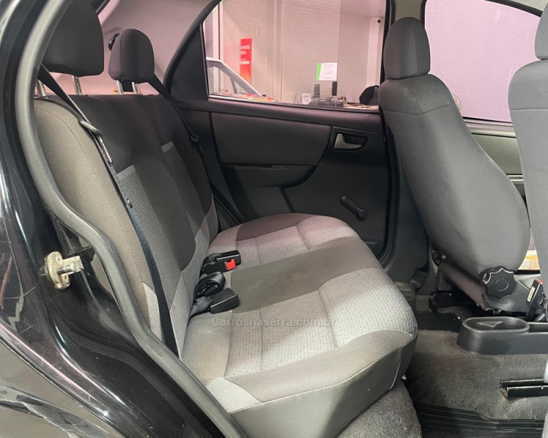 CELTA 1.0 MPFI LT 8V FLEX 4P MANUAL - 2012 - VACARIA