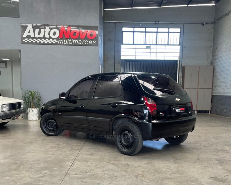 CELTA 1.0 MPFI LT 8V FLEX 4P MANUAL - 2012 - VACARIA
