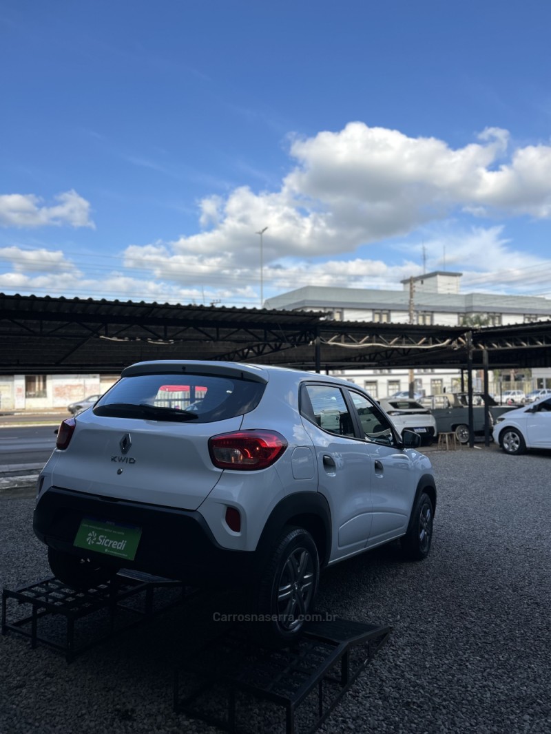 KWID 1.0 12V SCE FLEX ZEN MANUAL - 2024 - CARAZINHO