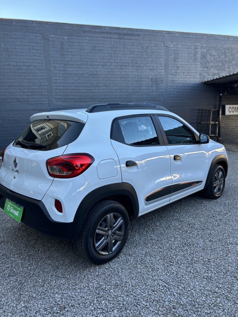 KWID 1.0 12V SCE FLEX ZEN MANUAL - 2024 - CARAZINHO