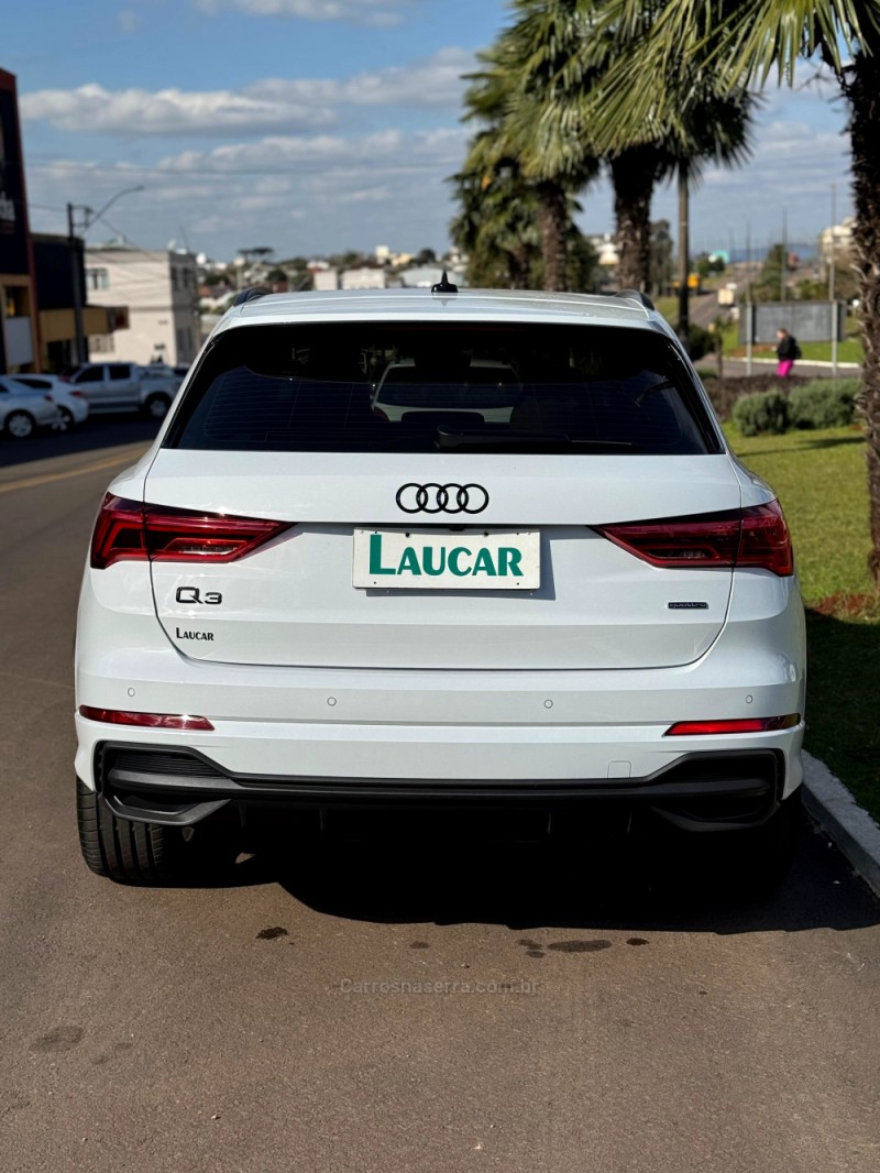 Q3 2.0 TFSI PERFORMANCE BLACK QUATTRO GASOLINA 4P AUTOMÁTICO - 2024 - CASCA
