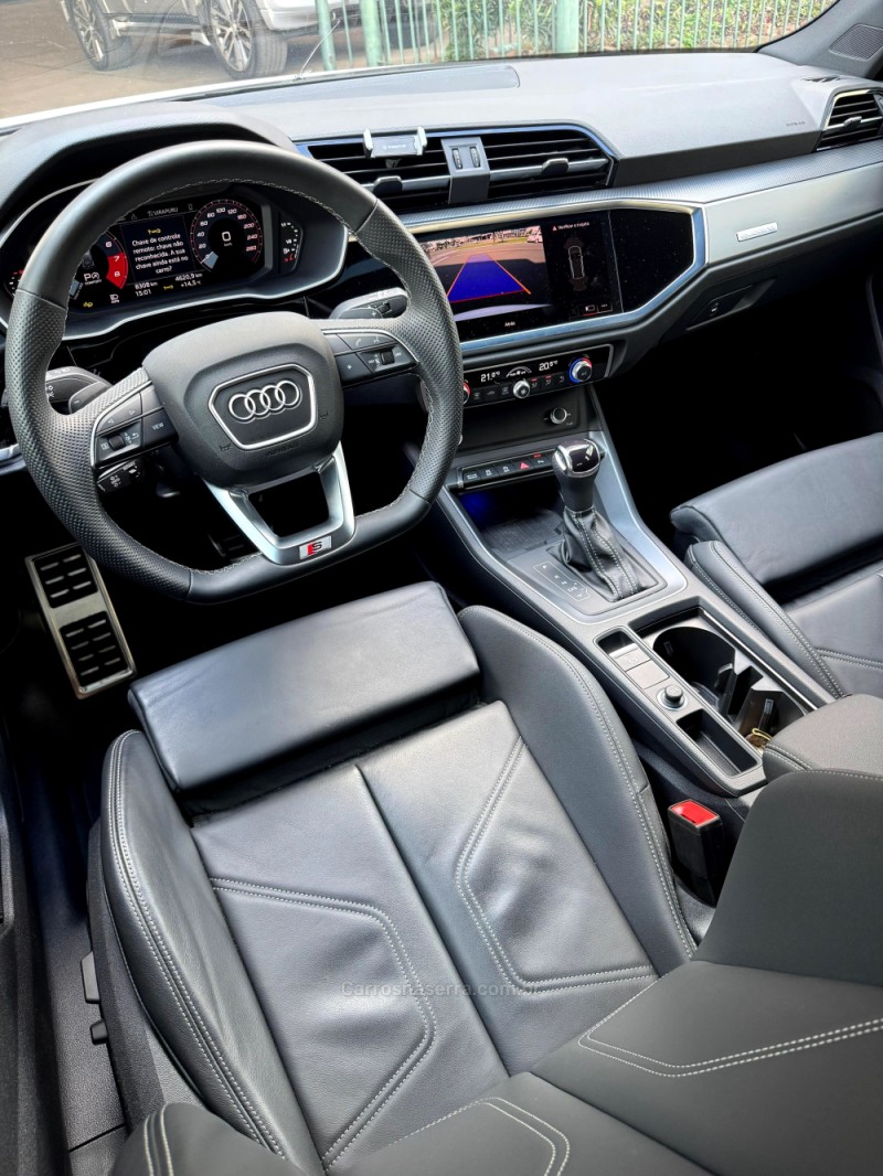 Q3 2.0 TFSI PERFORMANCE BLACK QUATTRO GASOLINA 4P AUTOMÁTICO - 2024 - CASCA