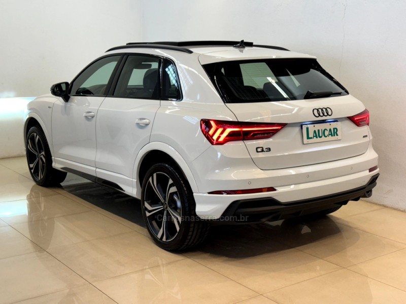 Q3 2.0 TFSI PERFORMANCE BLACK QUATTRO GASOLINA 4P AUTOMÁTICO - 2024 - CASCA