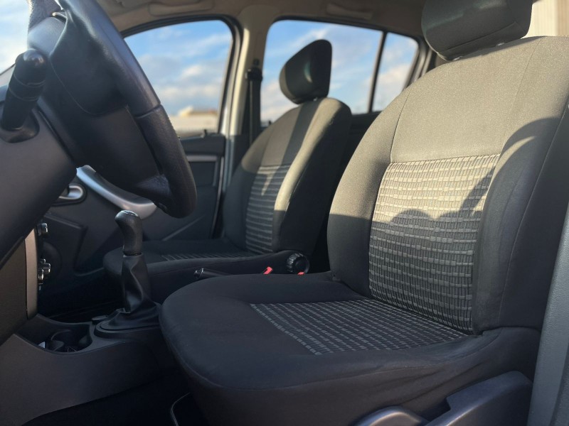 SANDERO 1.0 EXPRESSION 16V FLEX 4P MANUAL - 2014 - CAXIAS DO SUL