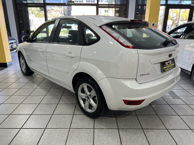 FOCUS 1.6 GLX 8V FLEX 4P MANUAL - 2013 - CAXIAS DO SUL