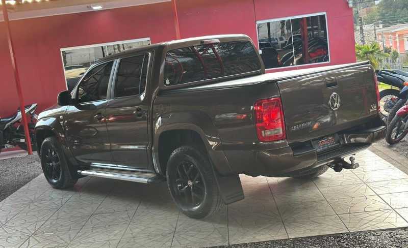 AMAROK 2.0 TRENDLINE 4X4 CD 16V TURBO INTERCOOLER DIESEL 4P MANUAL - 2011 - CAXIAS DO SUL