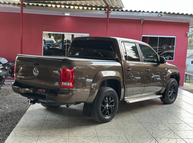AMAROK 2.0 TRENDLINE 4X4 CD 16V TURBO INTERCOOLER DIESEL 4P MANUAL - 2011 - CAXIAS DO SUL