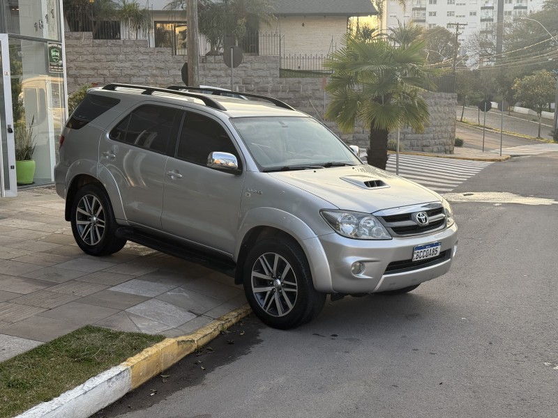 HILUX SW4 3.0 SRV 4X4 16V TURBO INTERCOOLER DIESEL 4P AUTOMÁTICO - 2006 - FARROUPILHA