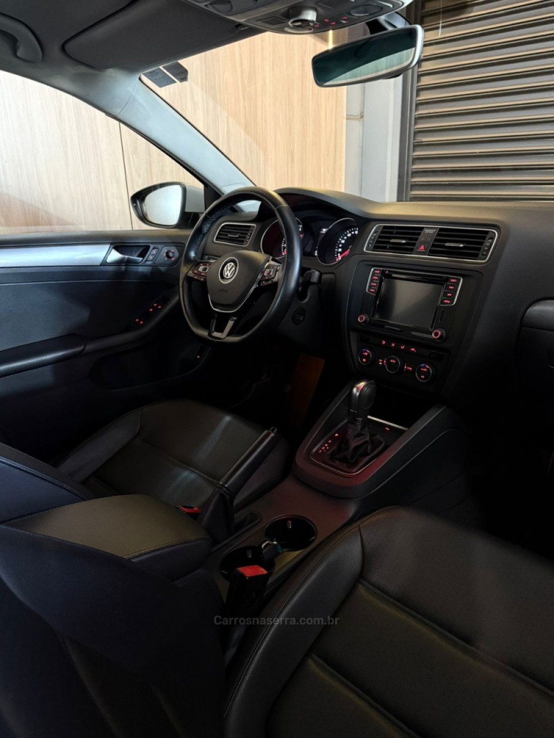 JETTA 1.4 16V TSI COMFORTLINE FLEX 4P TIPTRONIC - 2018 - LAJEADO