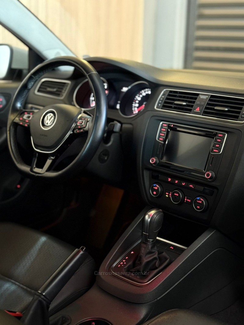 JETTA 1.4 16V TSI COMFORTLINE FLEX 4P TIPTRONIC - 2018 - LAJEADO
