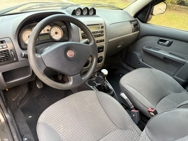 PALIO 1.8 MPI ADVENTURE LOCKER WEEKEND 16V FLEX 4P MANUAL - 2011 - CANELA