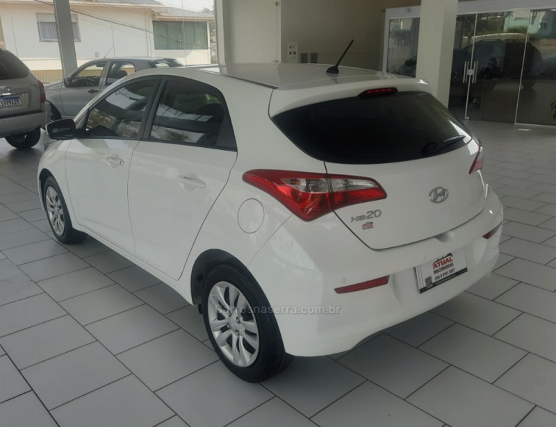 HB20 1.0 COMFORT 12V FLEX 4P MANUAL - 2017 - GARIBALDI
