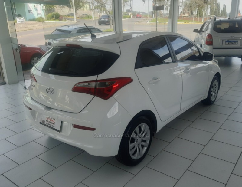 HB20 1.0 COMFORT 12V FLEX 4P MANUAL - 2017 - GARIBALDI