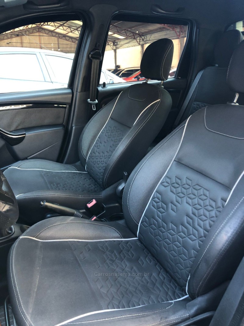 OROCH 1.6 16V DYNAMIQUE FLEX 4P MANUAL - 2016 - NOVO HAMBURGO