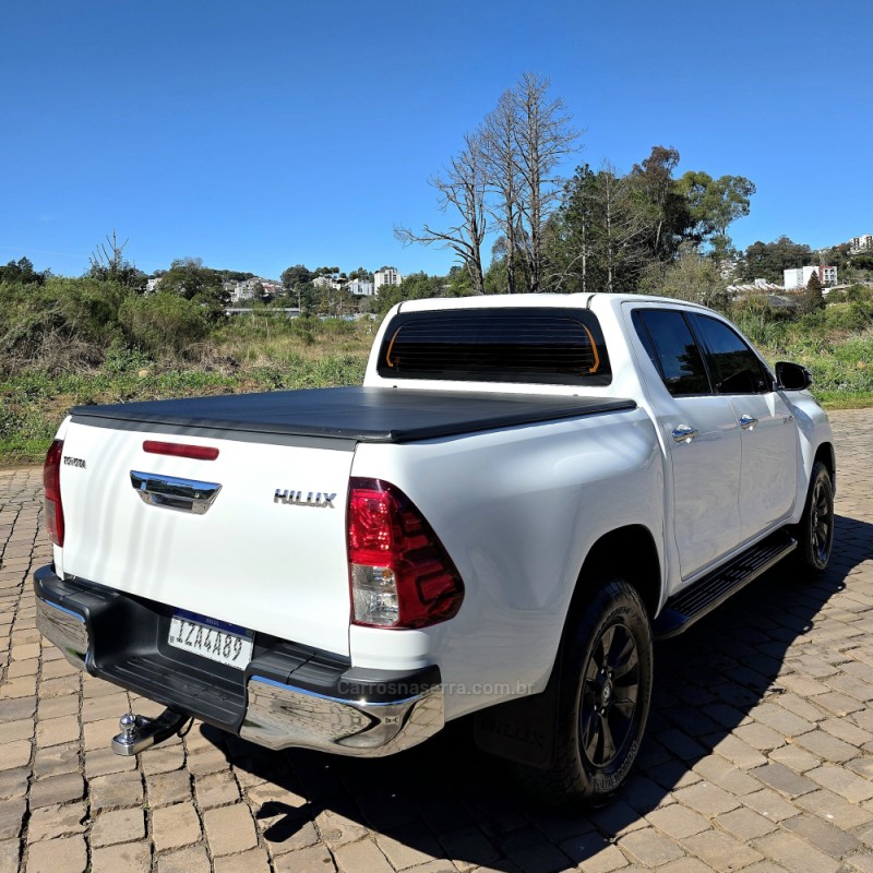 HILUX 2.7 SR 4X2 CD 16V GASOLINA 4P MANUAL - 2018 - CAXIAS DO SUL