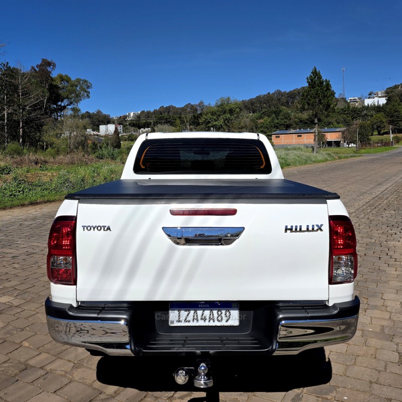 HILUX 2.7 SR 4X2 CD 16V GASOLINA 4P MANUAL - 2018 - CAXIAS DO SUL