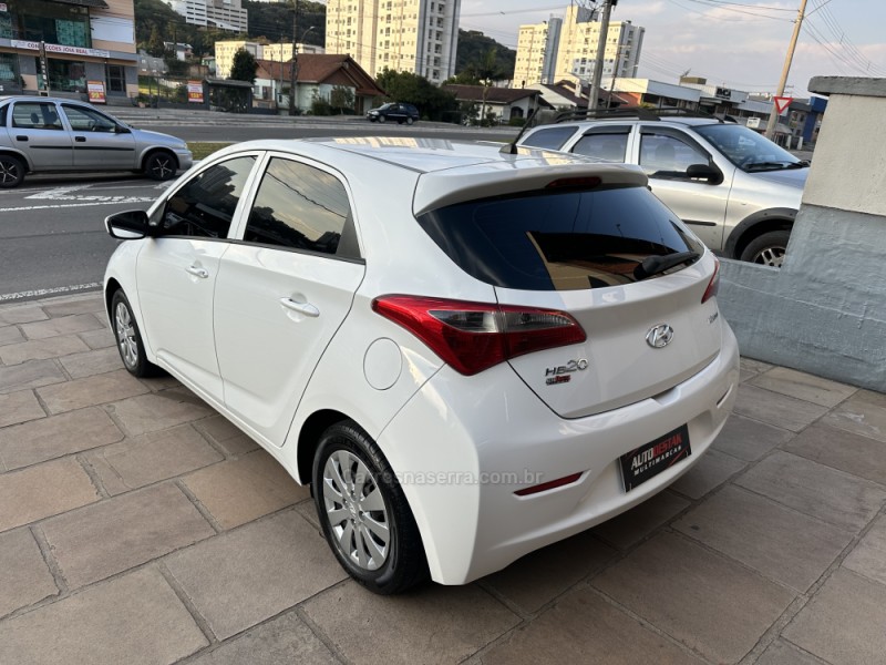 HB20 1.6 COMFORT 16V FLEX 4P MANUAL - 2013 - CAXIAS DO SUL