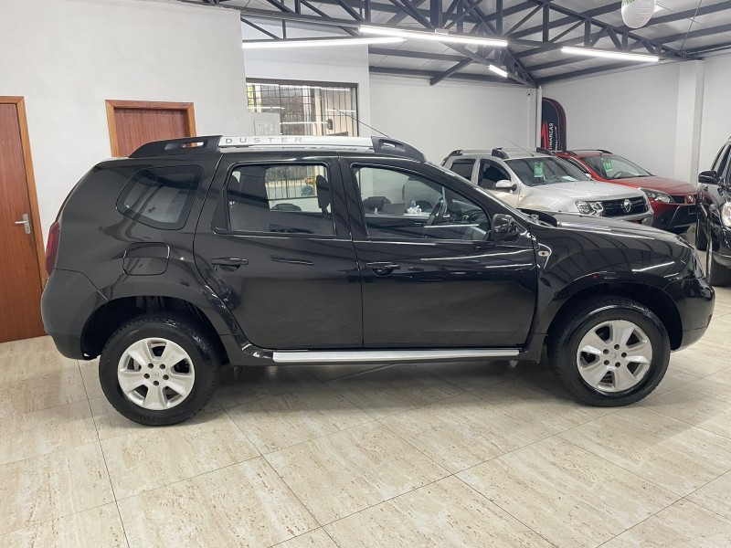 DUSTER 1.6 DYNAMIQUE 4X2 16V FLEX 4P MANUAL - 2017 - CAXIAS DO SUL