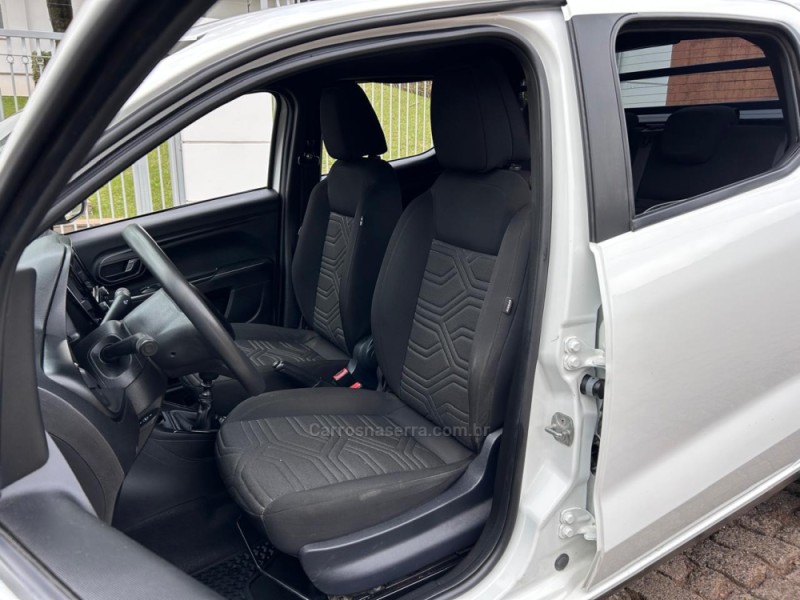 STRADA 1.3 FIRE FREEDOM 8V CD FLEX 4P MANUAL - 2023 - VENâNCIO AIRES
