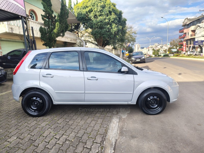 FIESTA 1.0 MPI CLASS 8V FLEX 4P MANUAL - 2008 - GUAPORé
