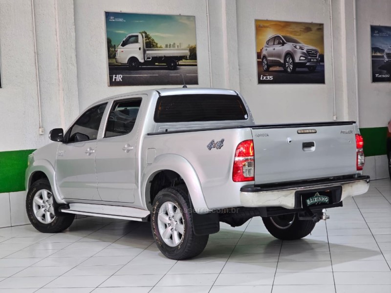HILUX 2.7 SRV 4X4 CD 16V FLEX 4P AUTOMÁTICO - 2012 - SAPUCAIA DO SUL