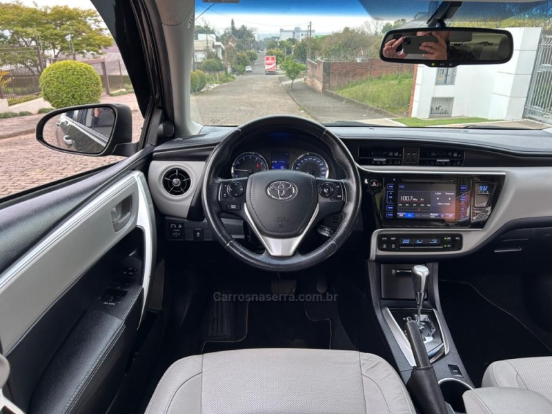 COROLLA 1.8 XEI 16V FLEX 4P AUTOMÁTICO - 2018 - VENâNCIO AIRES
