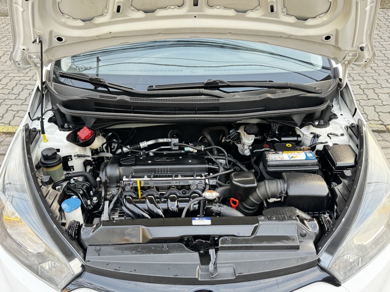 HB20S 1.6 COMFORT PLUS 16V FLEX 4P AUTOMÁTICO - 2014 - CAXIAS DO SUL