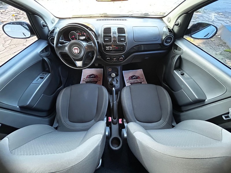 GRAND SIENA 1.6 MPI ESSENCE 16V FLEX 4P MANUAL - 2017 - TRêS COROAS